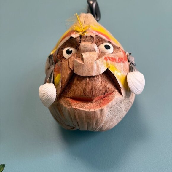 Vintage 60's Hawaiian Pirate Hanging Coconut Head w Shell Earrings Eyes Tiki - Picture 3 of 10